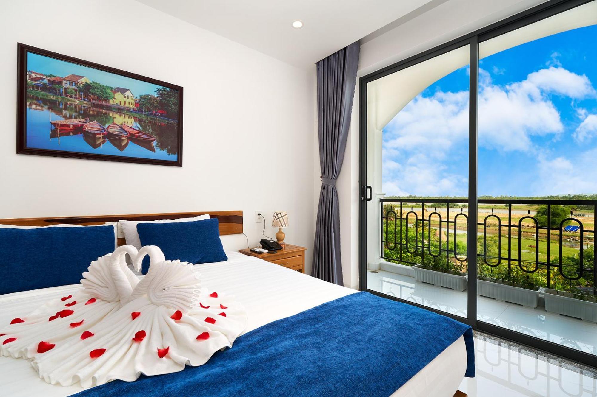 Hoi An Legend Charm Boutique Hotel Bagian luar foto