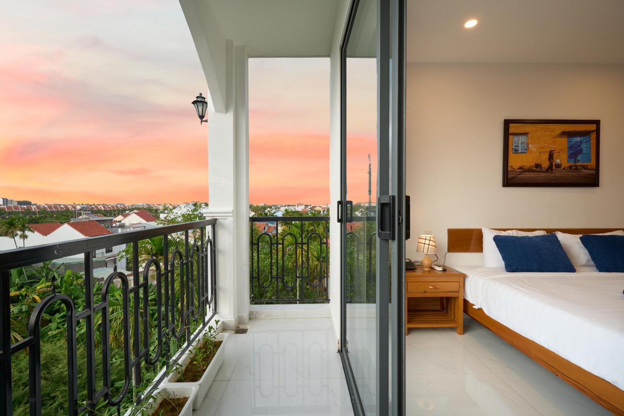 Hoi An Legend Charm Boutique Hotel Bagian luar foto