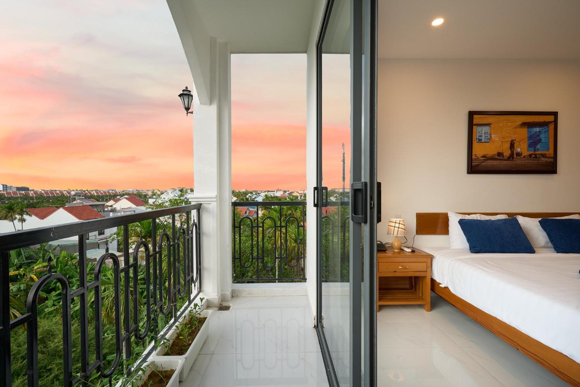 Hoi An Legend Charm Boutique Hotel Bagian luar foto