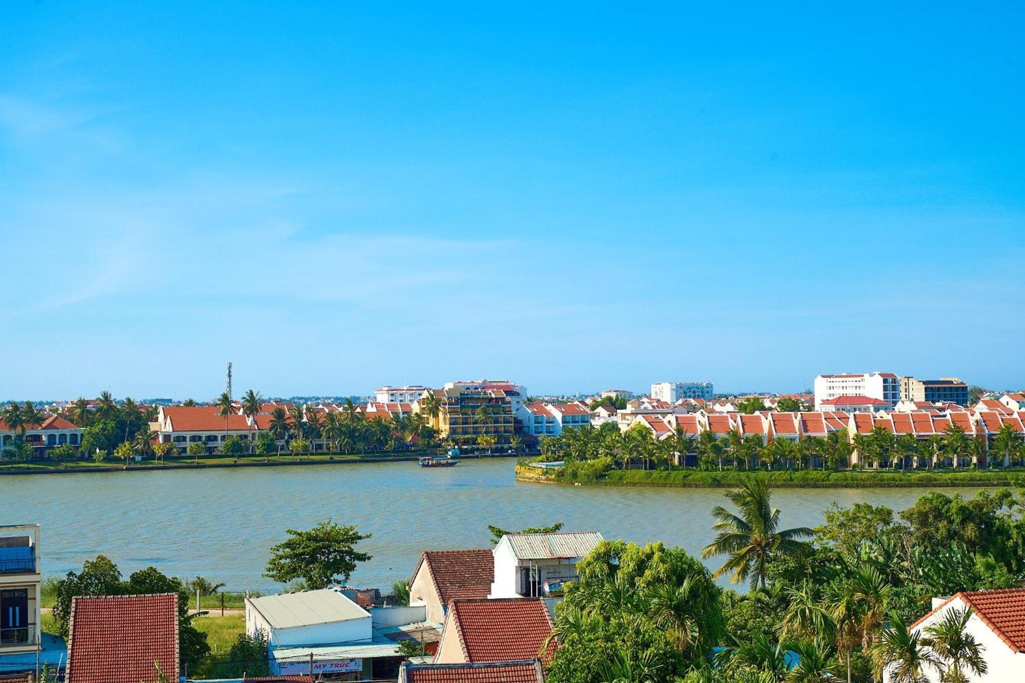 Hoi An Legend Charm Boutique Hotel Bagian luar foto