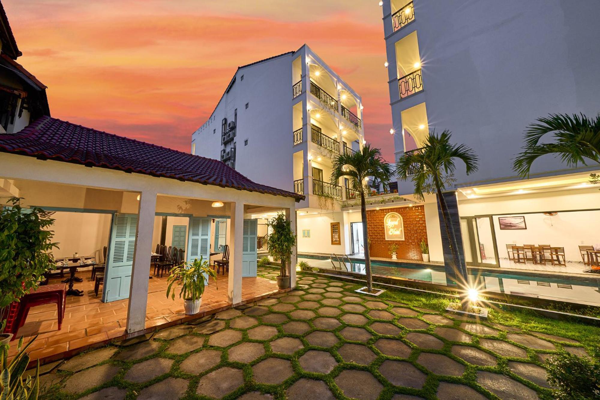 Hoi An Legend Charm Boutique Hotel Bagian luar foto